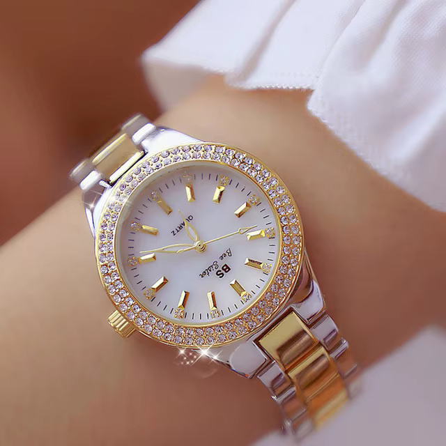 Montres-bracelets en acier inoxydable pour femmes