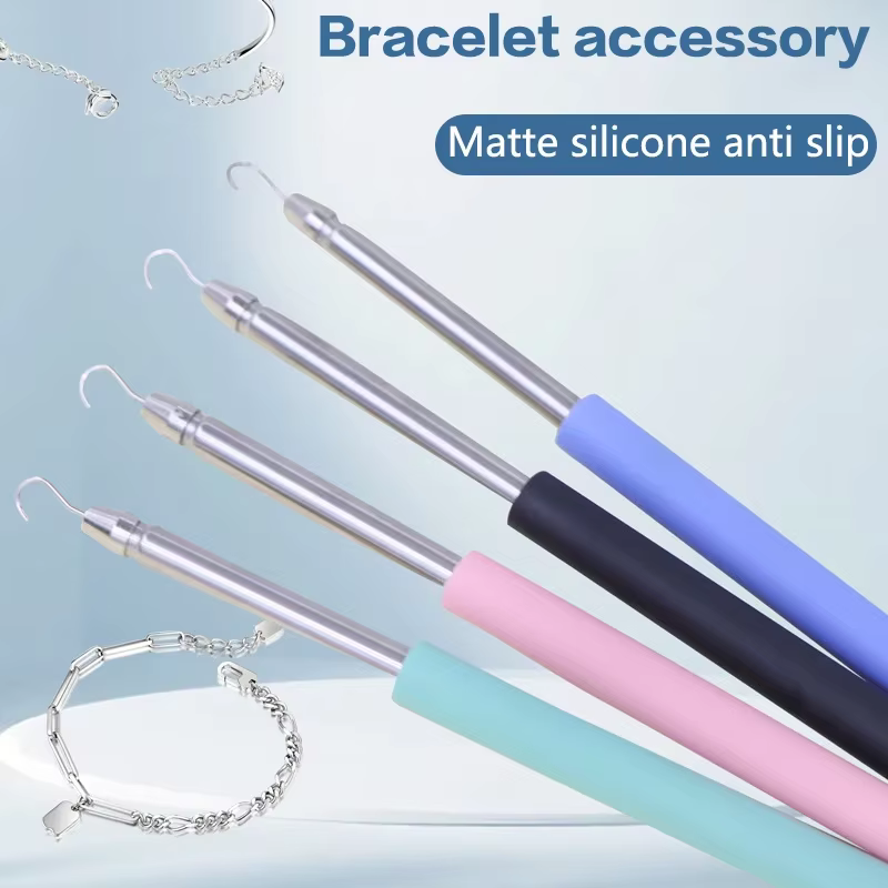 Outil d'aide pour la fixation des bracelets