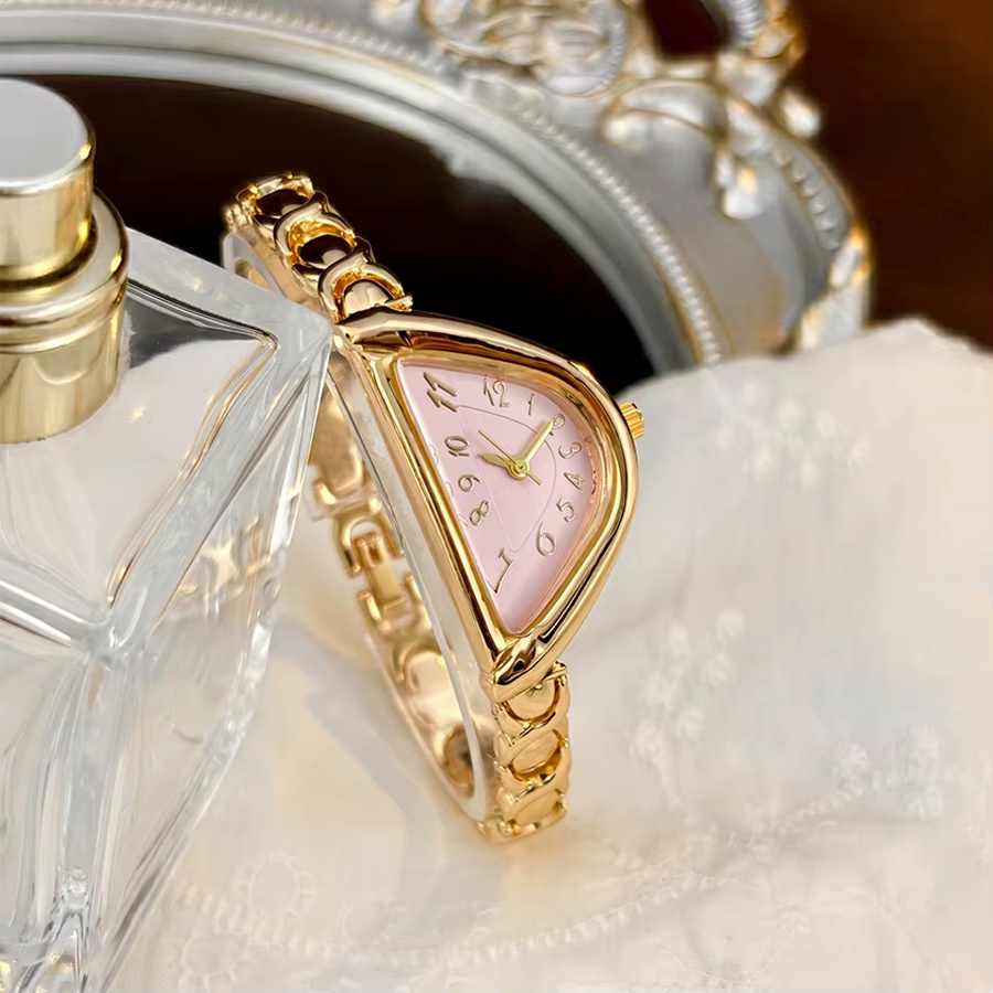 Montre pour femmes – Cadran en forme d'harpe