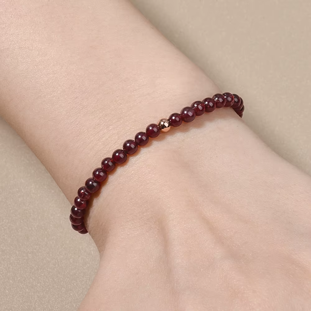 Bracelet en grenat naturel de 4mm, bijoux à la mode, bracelet élastique, cadeau adapté aux hommes et aux femmes au quotidien, 1 pièce