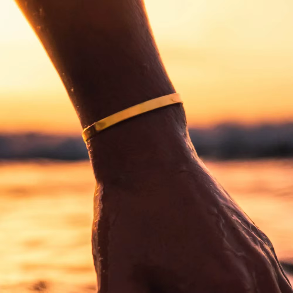 ELANDIS – Bracelet ouvert en acier inoxydable pour hommes, bijoux minimalistes, à la mode, en platine, cadeau de vacances populaire pour Couple