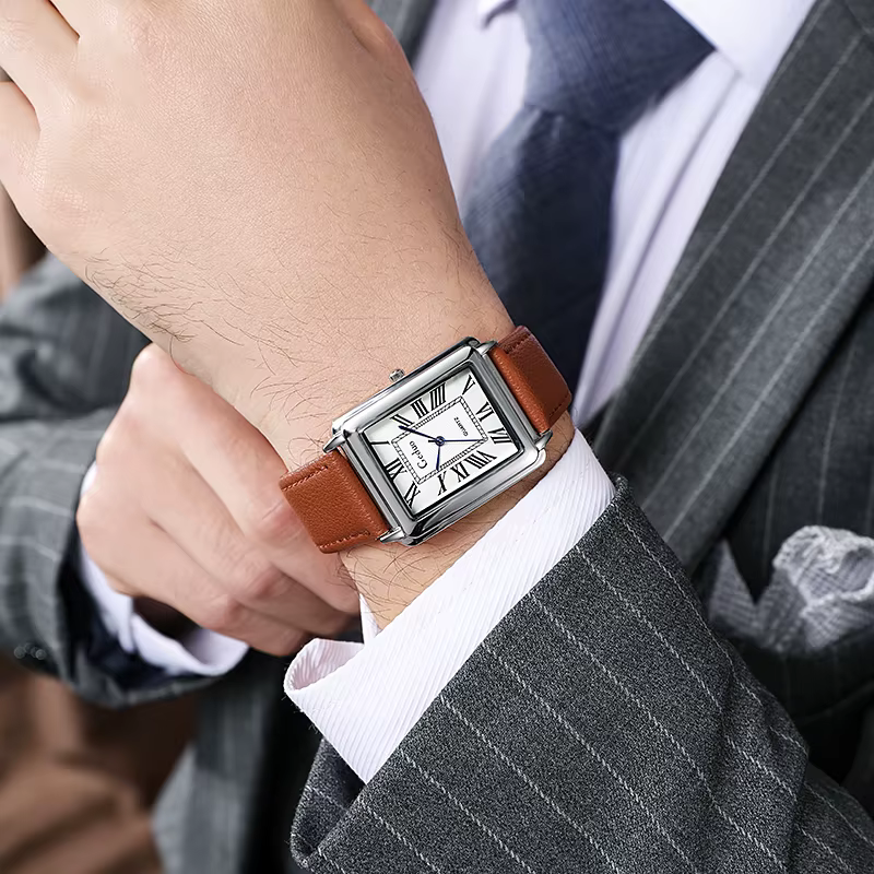 Montre-bracelet à quartz pour hommes à la mode avec bracelet en cuir