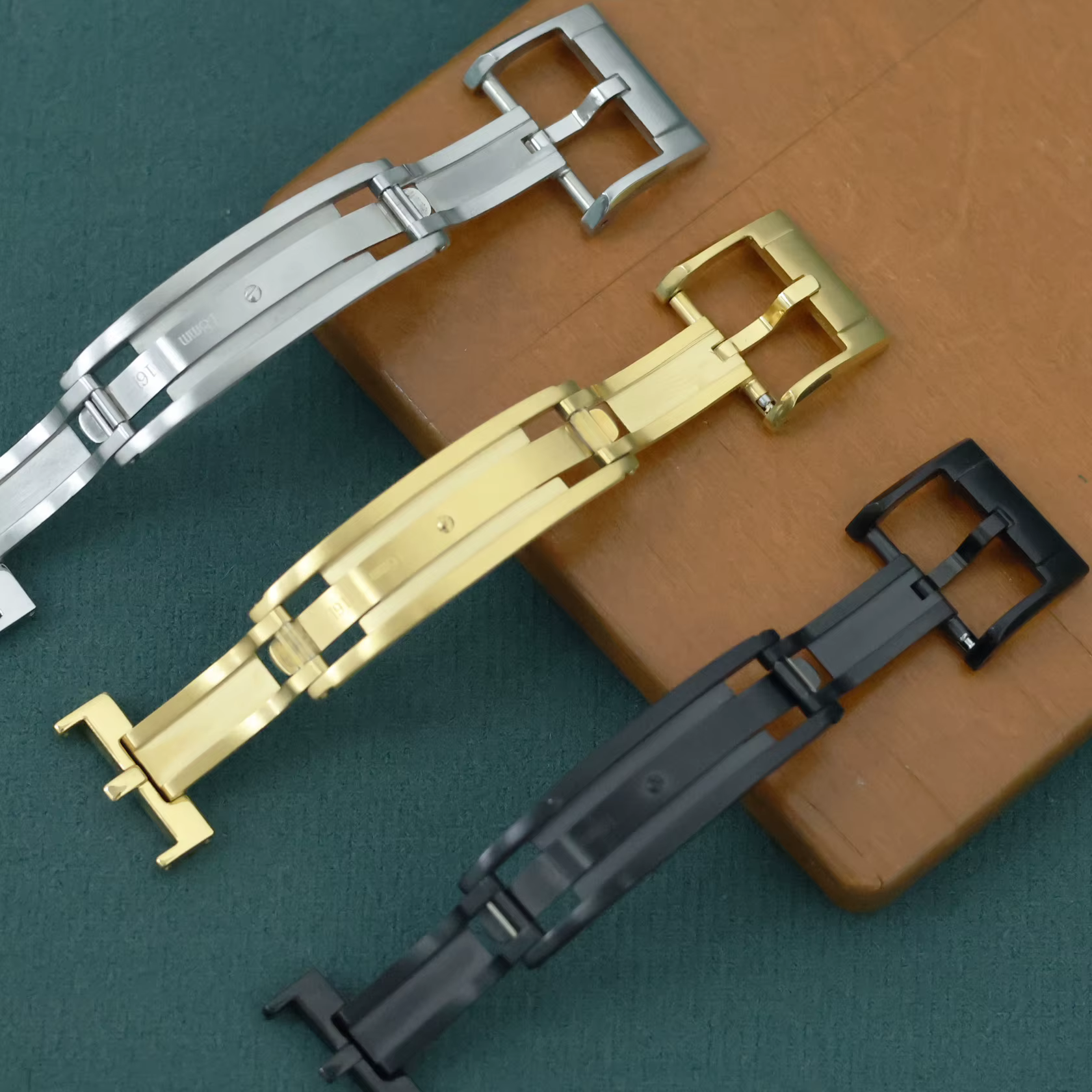 Fermoir déployant à ressort de qualité supérieure pour montres Delug 16mm 18mm 20mm