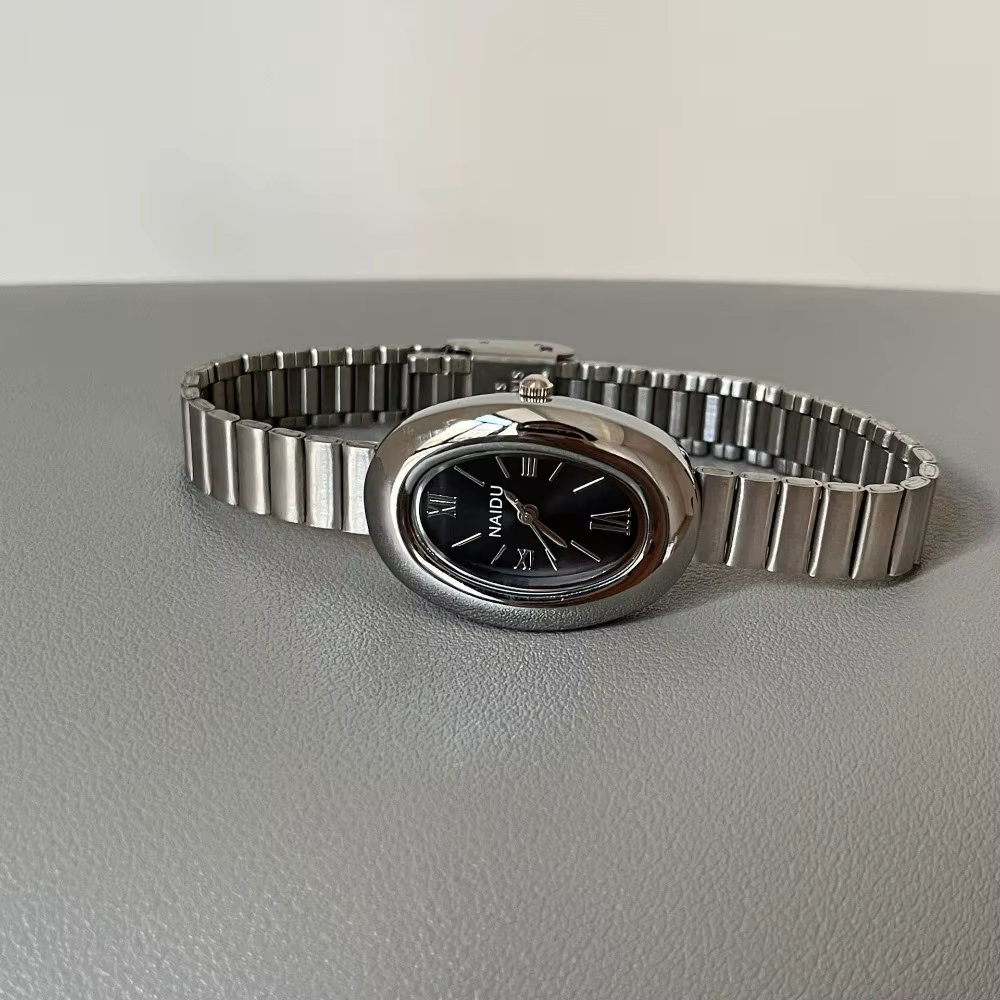 Offre spéciale femmes montre réglable bracelet en acier inoxydable