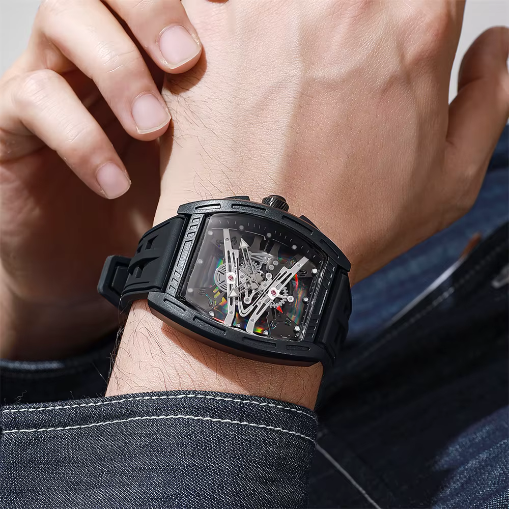 Montre Homme Tonneau Squelette Lumineuse Quartz Cadran Iridescent Bracelet Silicone Sport