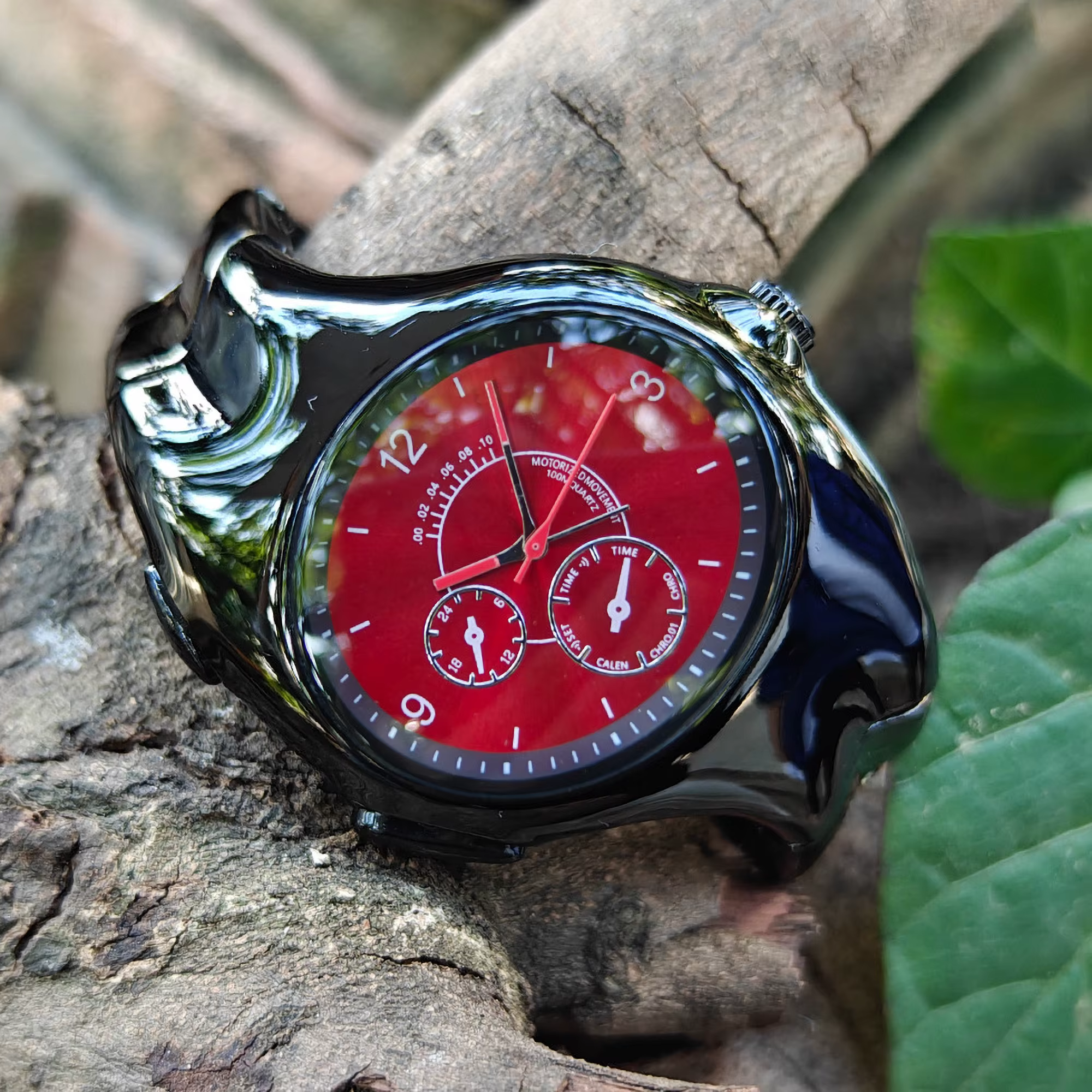 Montre OULM NEW Alien Retro Twisted Case Y2k Quartz pour homme, cadran argenté ovale, design unique et spécial, acier.