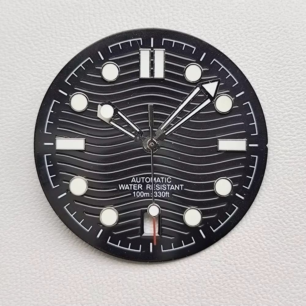 Nouveau cadran de 31.7mm de diamètre adapté au mouvement NH35 C3