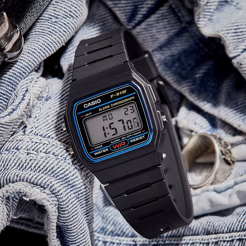 Montre à quartz étanche Casio F91W