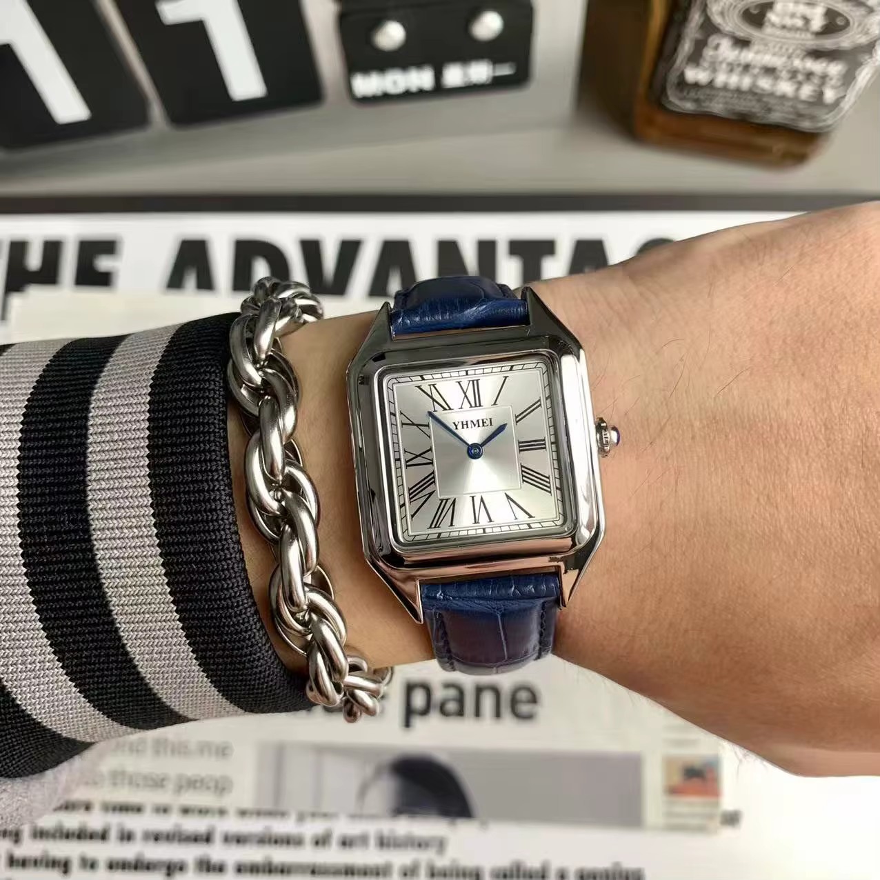 Montre à quartz YHMEI pour homme et femme