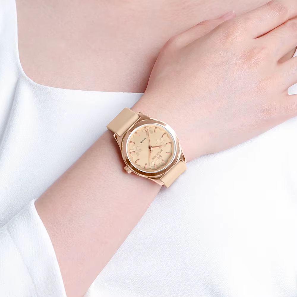 NAVIFORCE femmes montres mode décontracté dames montre à Quartz étanche lumineux Simple en cuir luxe