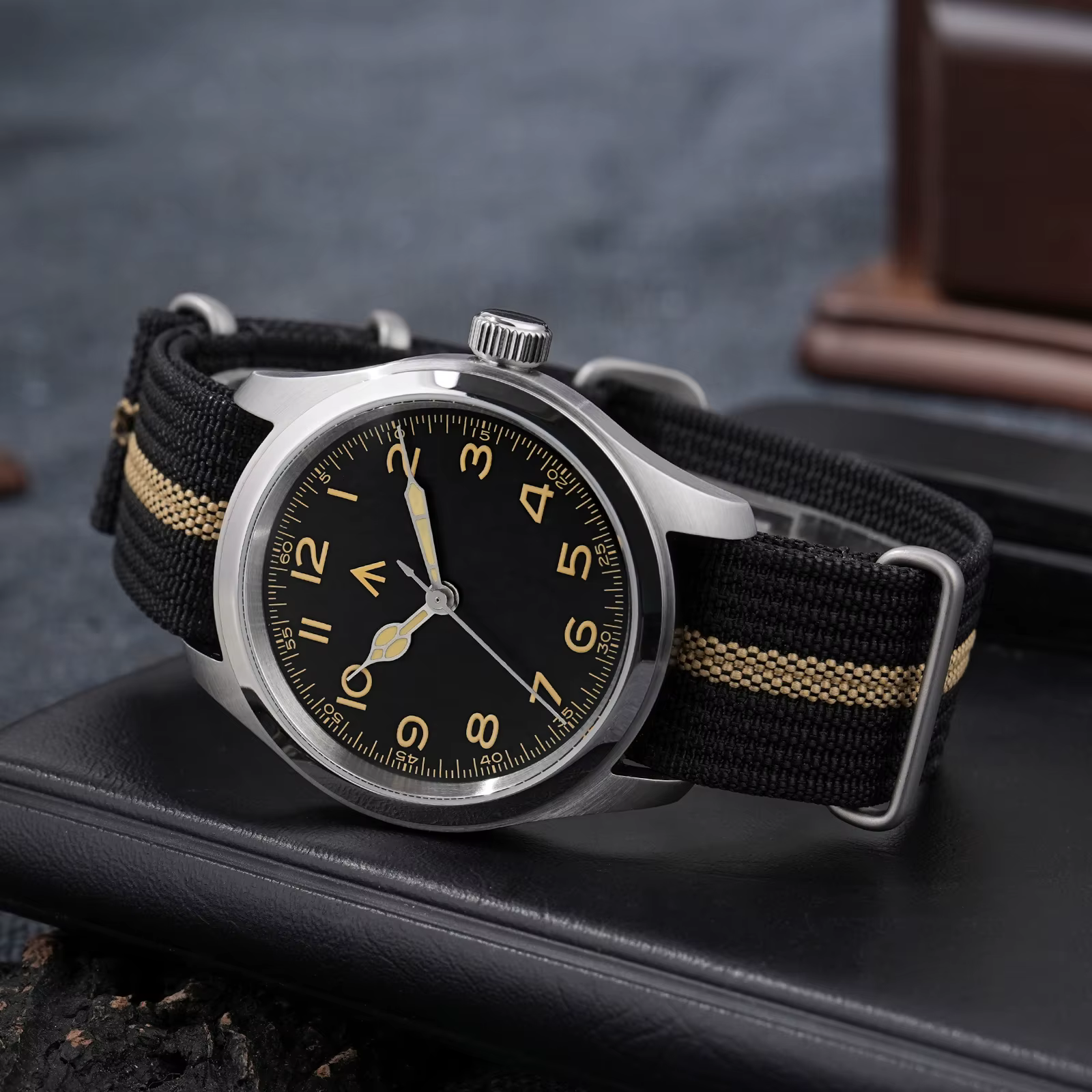 Militado ML08 montres de luxe homme VH31