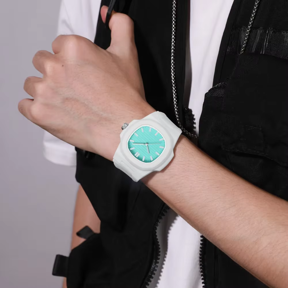 Montre de sport unisexe Nautilus avec bracelet en silicone