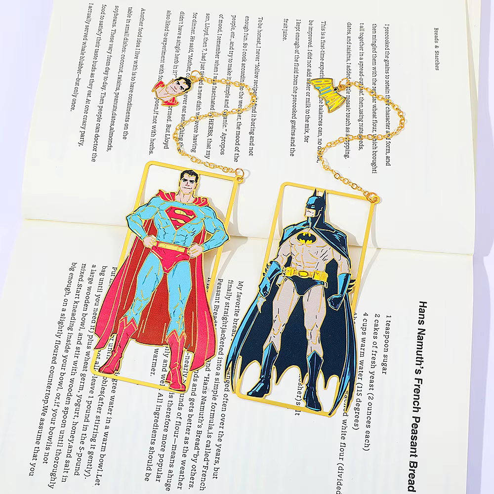 Marque-page en métal Marvel Comics Marvel, cadeaux pour les amateurs de bandes dessinées, accessoires de lecture, papeterie de bureau, fournitures scolaires