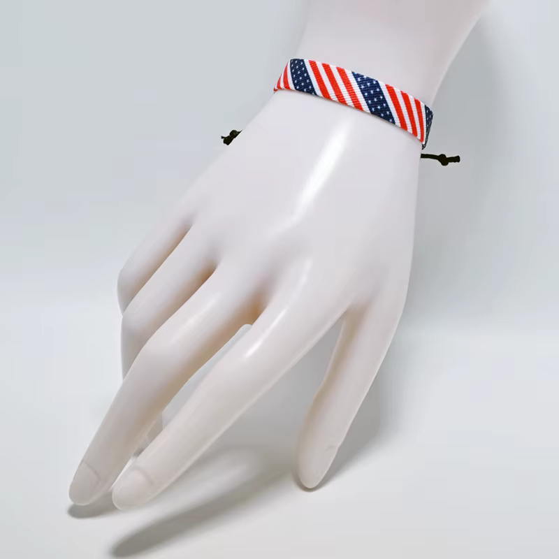 Bracelet en tissu tressé à la main avec drapeau national américain