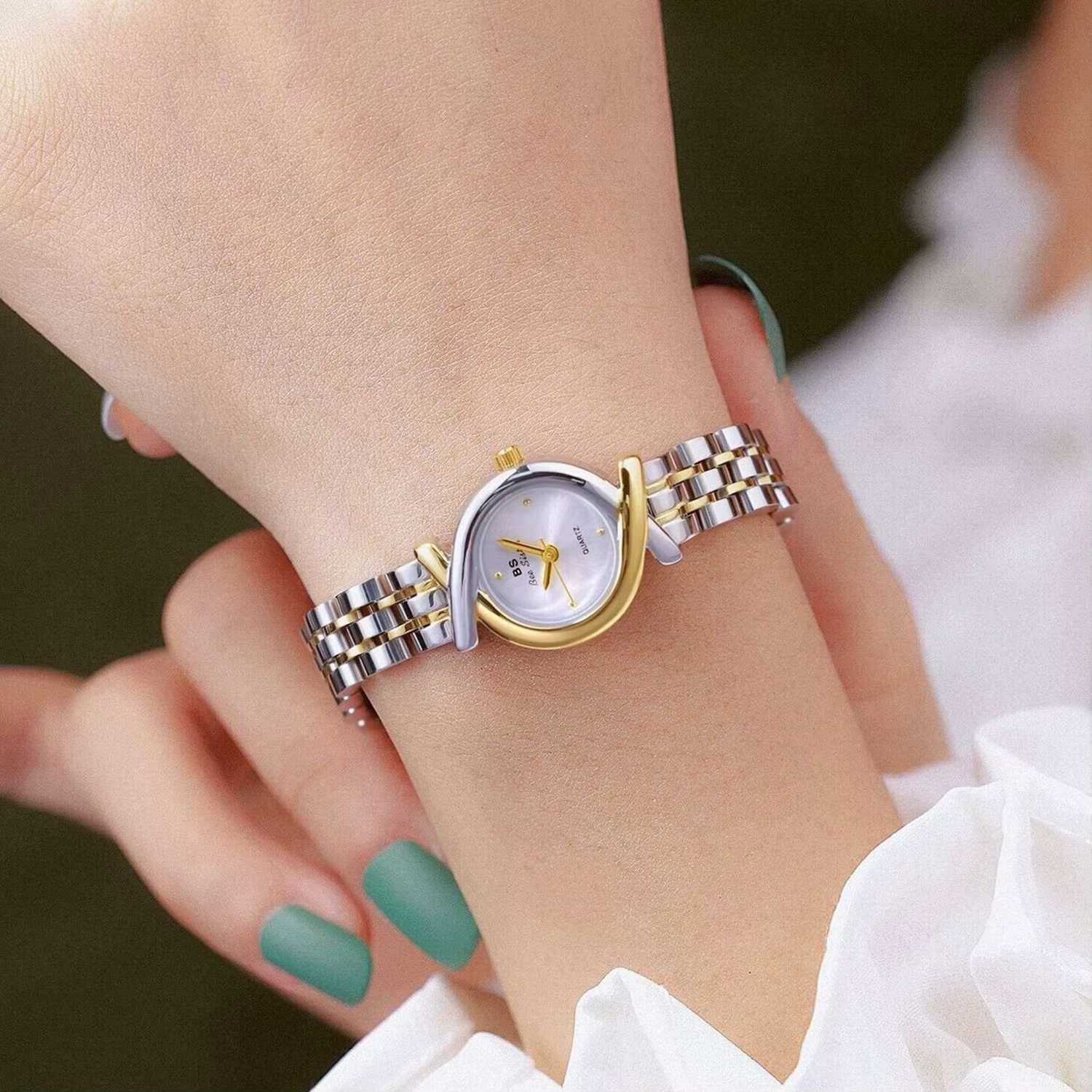 Montres d'affaires étanches pour femmes