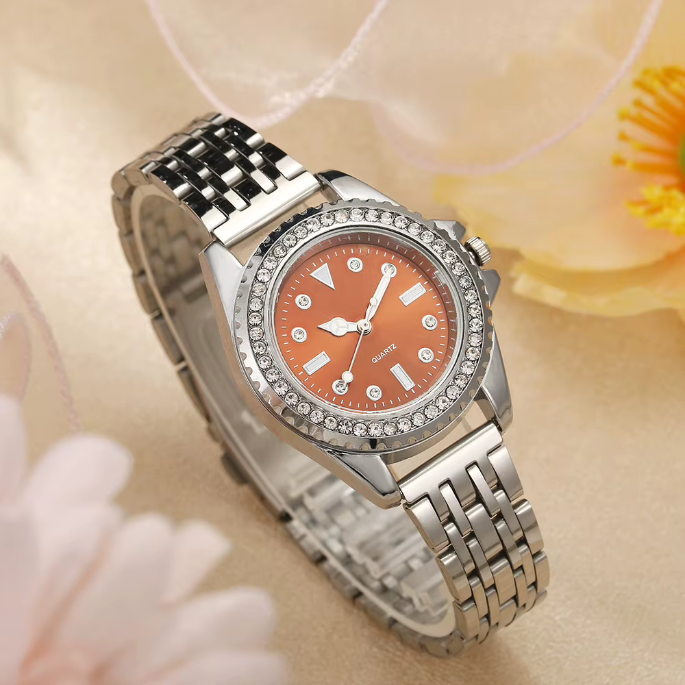Mode dames argent Simple plein diamant anglais montre 2025 nouvelle marque femmes en acier inoxydable horloge de luxe robe montres